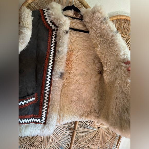 Vintage 70s Afghan Sheepskin Bohemian Vest - Picture 7 of 7